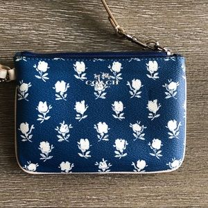 Coach Wristlet BRAND NEW